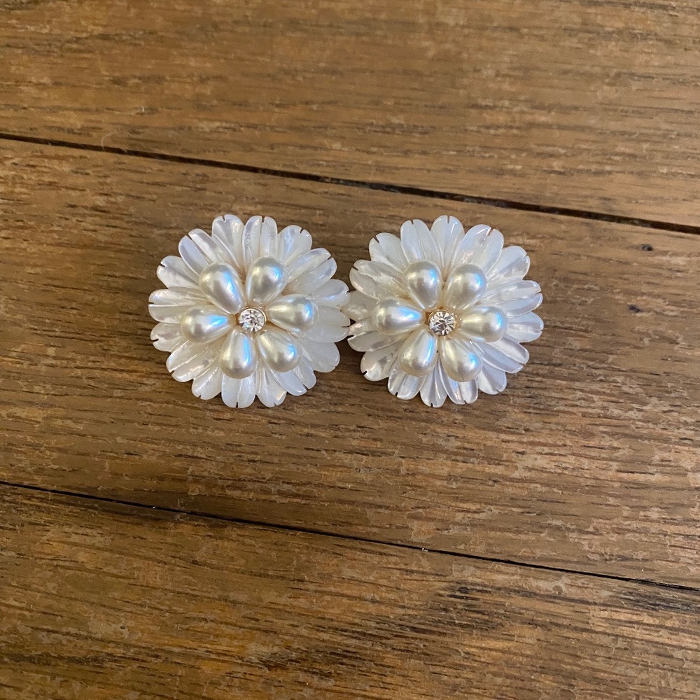 Faux Pearl Studs